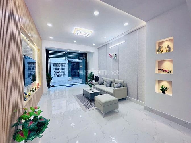 NHÀ ĐẸP QUẬN 12 TẶNG NỘI THẤT SHR 5 TỶ 690TR 