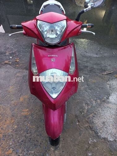 Honda dylan 150