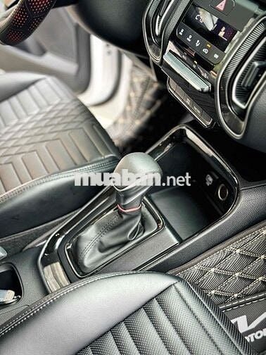 Kia Sonet 2025 Luxury 1.5 AT - 2000 km