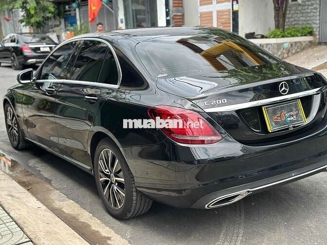 Mercedes Benz C200 - 56000 km model 2020