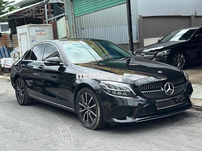 Mercedes Benz C200 - 56000 km model 2020
