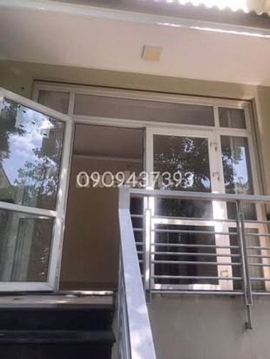 cần tiền bán biệt thự góc 2 mặt tiền có tầng hầm sadeco trung sơnchchủ
