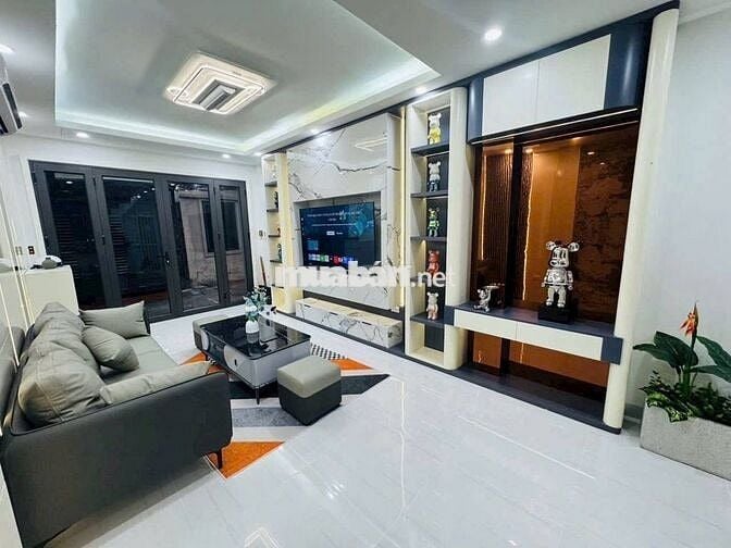 Chính chủ cần bán nhà 38m,5t tại Văn Quán,HĐ,ngõ thoáng chỉ nhỉnh 7t