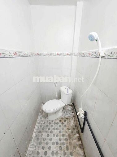 Phòng trọ giá rẻ ở 2, 3 người thoải mái, gần làng đại học
