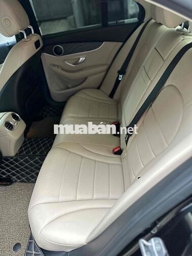 Mercedes Benz C200 - 56000 km model 2020