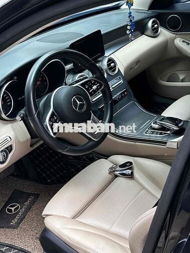 Mercedes Benz C200 - 56000 km model 2020