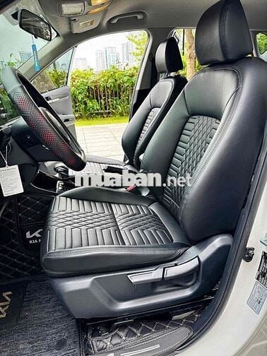 Kia Sonet 2025 Luxury 1.5 AT - 2000 km