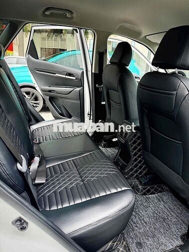 Kia Sonet 2025 Luxury 1.5 AT - 2000 km