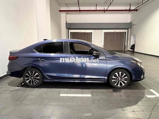 Honda City 2024 RS 1.5 AT - 11000 km siêu keng