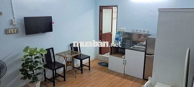 Chính chủ cho thuê phòng 25 m2, khu Đề Thám, Cô Bắc, quận 1
