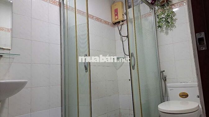 Chính chủ cho thuê phòng 25 m2, khu Đề Thám, Cô Bắc, quận 1