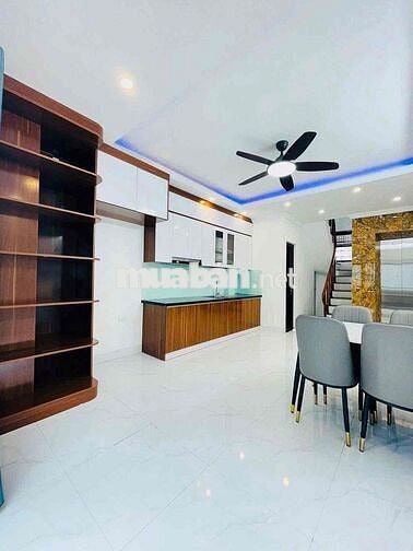 SIÊU PHẨM PHẠM VĂN ĐỒNG 6 TẦNG THANG MÁY 38m2 - NHỈNH 10 TỶ