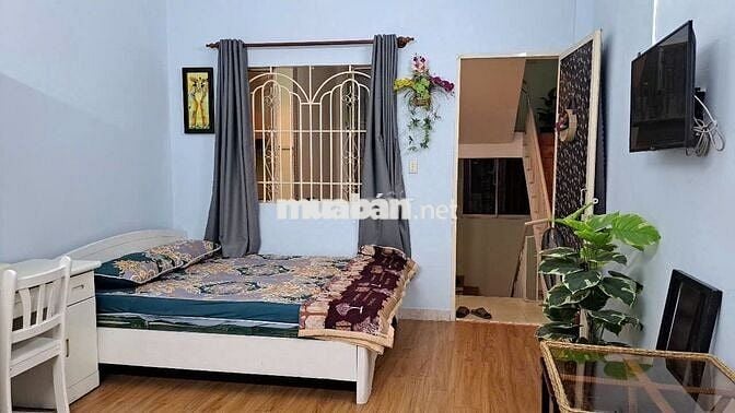 Chính chủ cho thuê phòng 25 m2, khu Đề Thám, Cô Bắc, quận 1