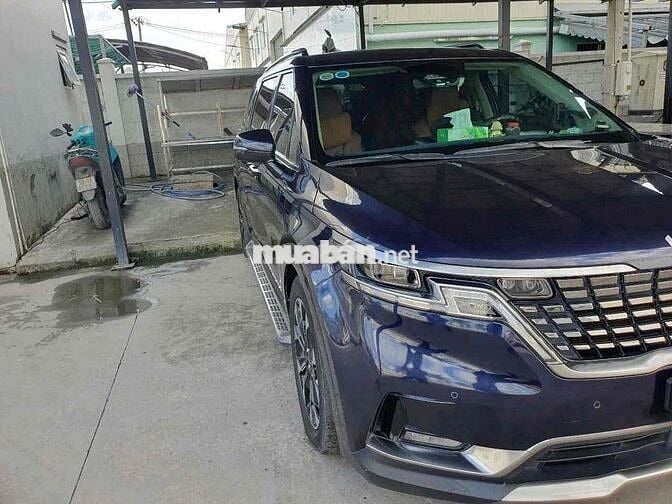 Kia Carnival 2022 2.2D Signature 7 ghế cần bán