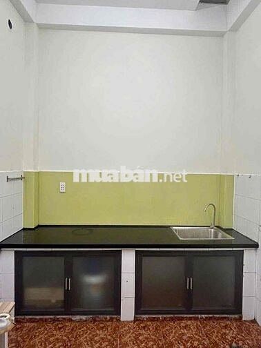 🏠🏠NHÀ THUÊ HẺM CMT8 5PN 3WC GIÁ CHỈ 16TRIỆU NHÀ TRỐNG SẴN SẠCH SẼ