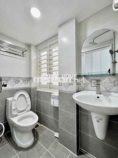 CHO THUÊ PHÒNG TRỌ TRẦN QUANG DIỆU QUẬN 3 VIEW KÊNH NHIÊU LỘC, CỬA SỔ