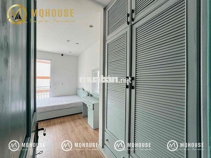 Chdv full nt thang máy ban công lớn Q10 ib ạ