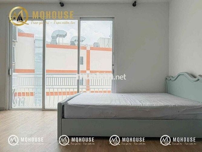 Chdv full nt thang máy ban công lớn Q10 ib ạ