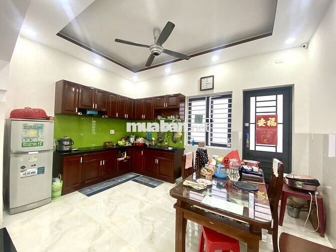 NHÀ KINH DOANH 4 TẦNG KĐT ACC VƯỜN XOÀI GIÁ 22 TRIỆU/THÁNG