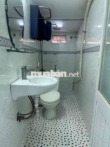 NHÀ THUÊ NGUYỄN CHÍ THANH HẺM 3M FULL NỘI THẤT 3PN 2WC