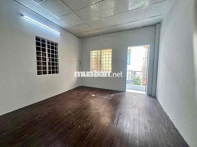 NHÀ THUÊ MẶT TIỀN HẺM HOÀNG SA TRỆT 2 LẦU 2PN 3WC NHÀ ĐẸP SẠCH SẼ
