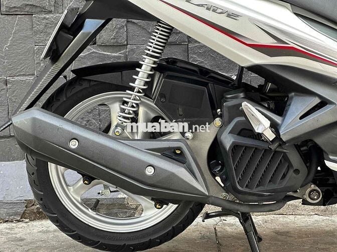 Airblade 125 mẫu 2015 9chủ bstp ít đi máy zin100%