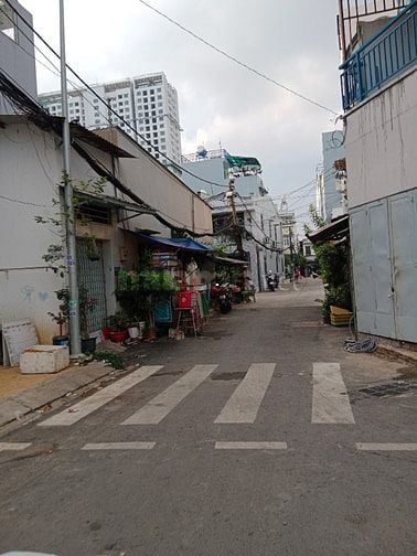 Nhà đang cho thuê 9tr/tháng cách Aeon 2 phút 