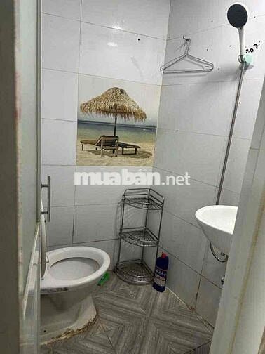 🏠🏠NHÀ THUÊ GIÁ RẺ HẺM 601 CMT8 CHỈ 6 TRIỆU 2PN 2WC NHÀ TRỐNG SẠCH SẼ