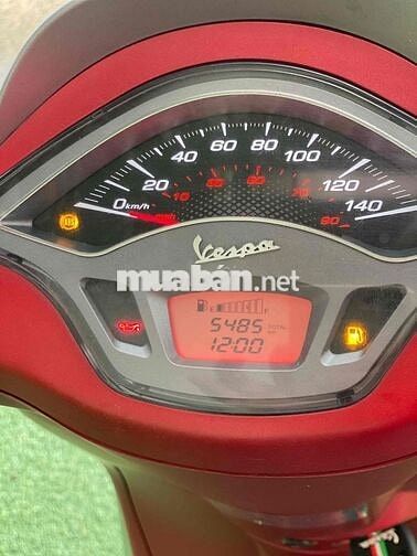 vespa Sprint chạy 5k ngay chủ