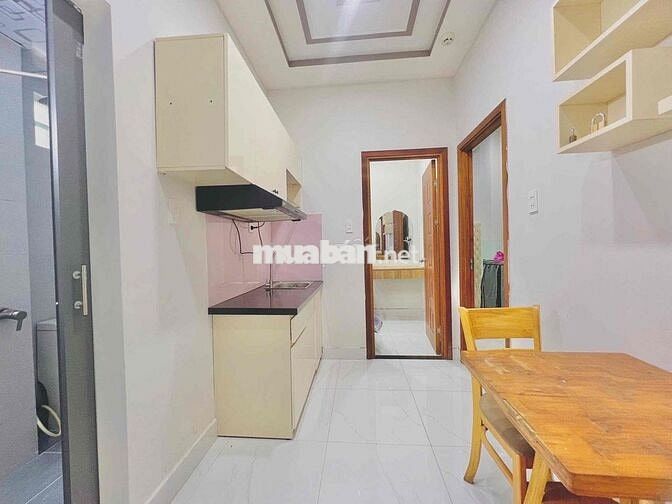 🆕🔥Cho thuê căn 2PN, hầm xe thang máy, gần phố ẩm thực Phan Xích Long