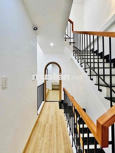 “Nhà mới 4 tầng, 52m², 4PN hẻm 1 sẹt Đ. Số 8, Gò Vấp – 6.85 tỷ