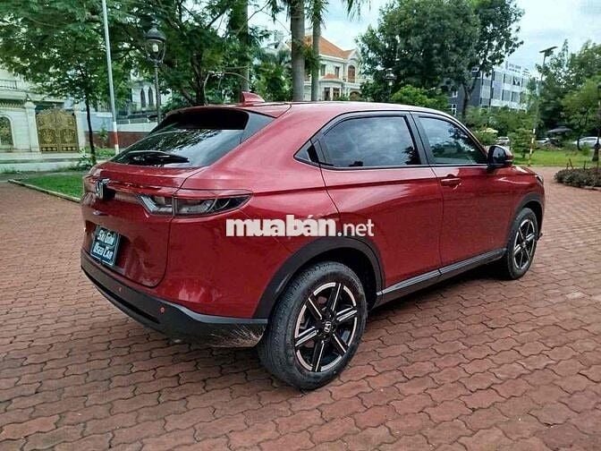 Honda HR-V 2023 G - 26000 km đẹp xuất sắc