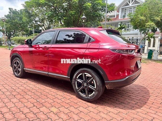 Honda HR-V 2023 G - 26000 km đẹp xuất sắc