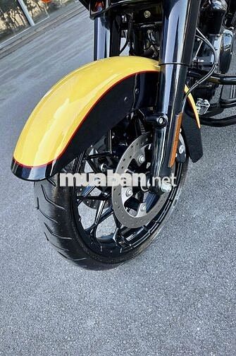 HD Road Glide 114Ci 6/2024 ( Màu Vàng Siêu Hiếm )