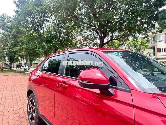 Honda HR-V 2023 G - 26000 km đẹp xuất sắc