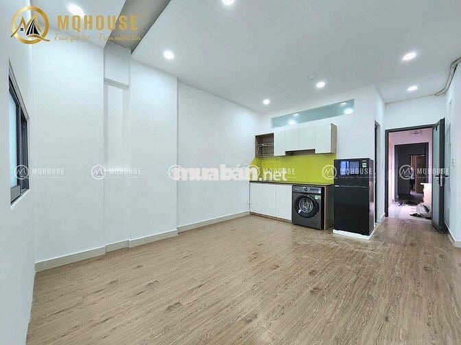 1PN ban công tách bếp, máy giặt riêng, full nội thất, gần Đầm Sen