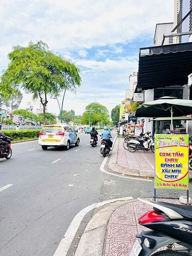 1058B Trường Sa, Q3 Thông 453/Lê Văn Sỹ hẻm 6m đúng 1 căn