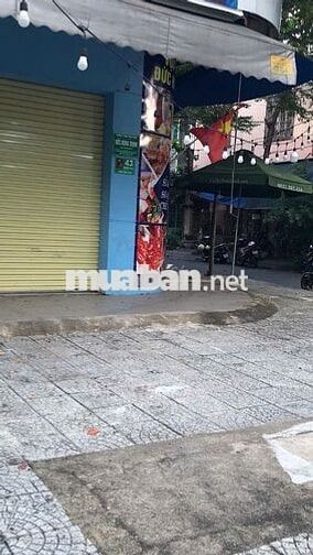 Cho thuê mặt bằng 160 m2 có 2 mặt tiền tại 43 Thành Thái, Đà Nẵng