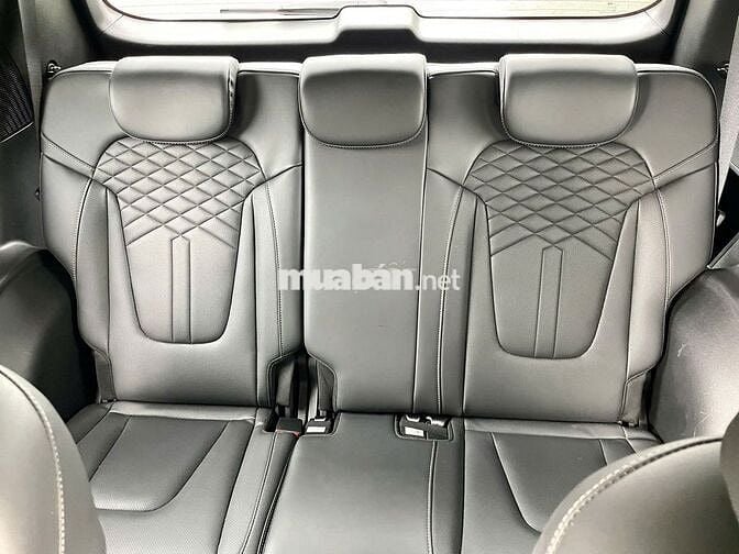 Hyundai Custin 2025 Cao Cấp 2.0T - 10,000 km.