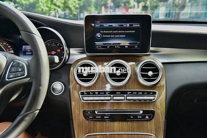 Mercedes GLC250 NÂU- MODEL 2018 - CỰC HIẾM