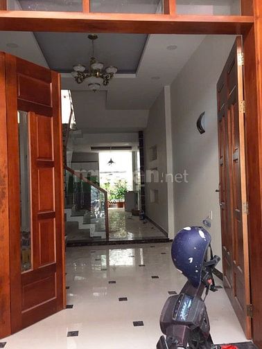 Nhà chính chủ 3 lầu gần ĐH văn hiến và CV Đầmsen 8.1tỷ 0903931000