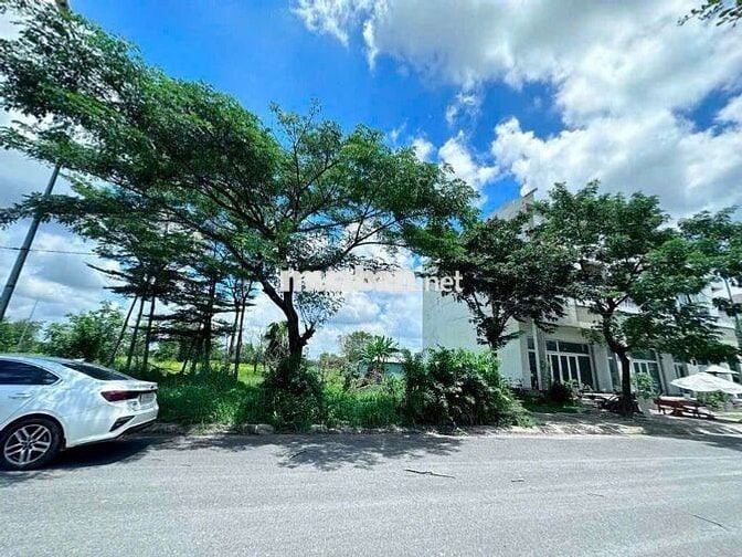 100m2 trong khu dân cư Daresco giá cần bán gấp!
