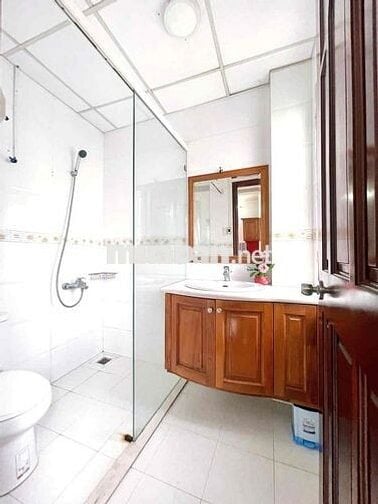 Ở NGAY! CĂN HỘ BAN CÔNG NGAY HUỲNH VĂN BÁNH PN SIÊU AN NINH - FULL ĐỒ