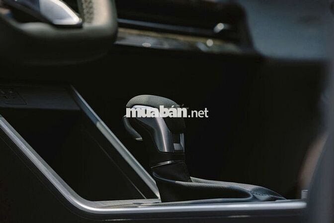 OMODA C5 - Đỏ ruby - 1.5 Tubo 2025 chưa lăn bánh
