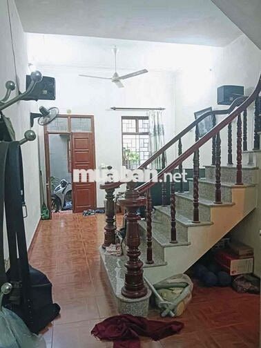 Bán nhanh nhà Hoàng Mai 60m, ngõ ba gác, sđcc, giá nhỉnh 6 tỷ