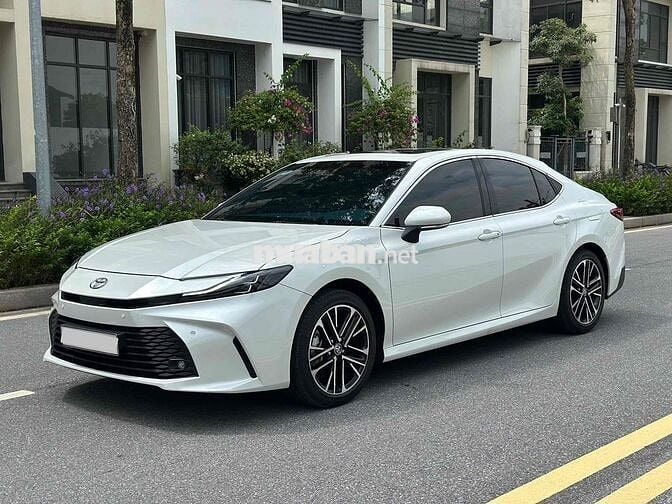 Toyota Camry Sx 2025 2.0Q - 1000 km Siêu Lướt