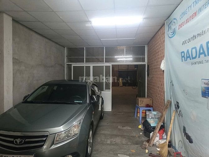 Chính chủ cho thuê kho 200m2 tại hẻm 340 Lê Văn Quới, Bình Tân