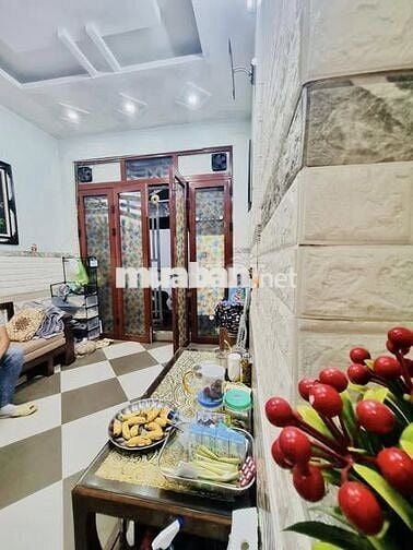 Nhà đẹp dân xây, bê tông cốt thép, nhà còn rất đẹp, giá nhỉnh 7 tỷ