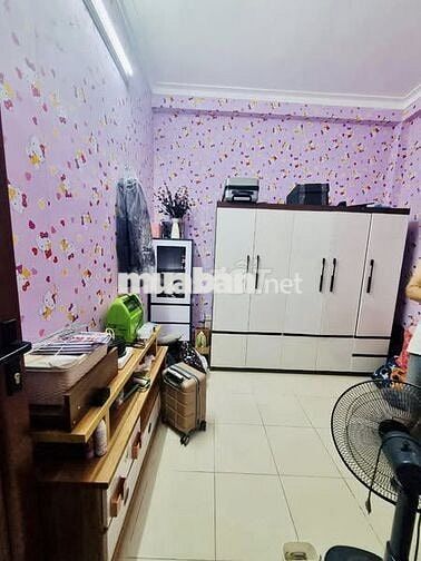 Nhà đẹp dân xây, bê tông cốt thép, nhà còn rất đẹp, giá nhỉnh 7 tỷ