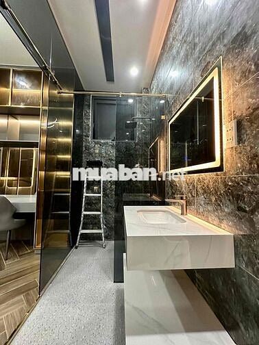 NHÀ ĐẸP MÊ LY ĐẦY ĐỦ CÔNG NĂNG XE HƠI NGỦ TRONG NHÀ